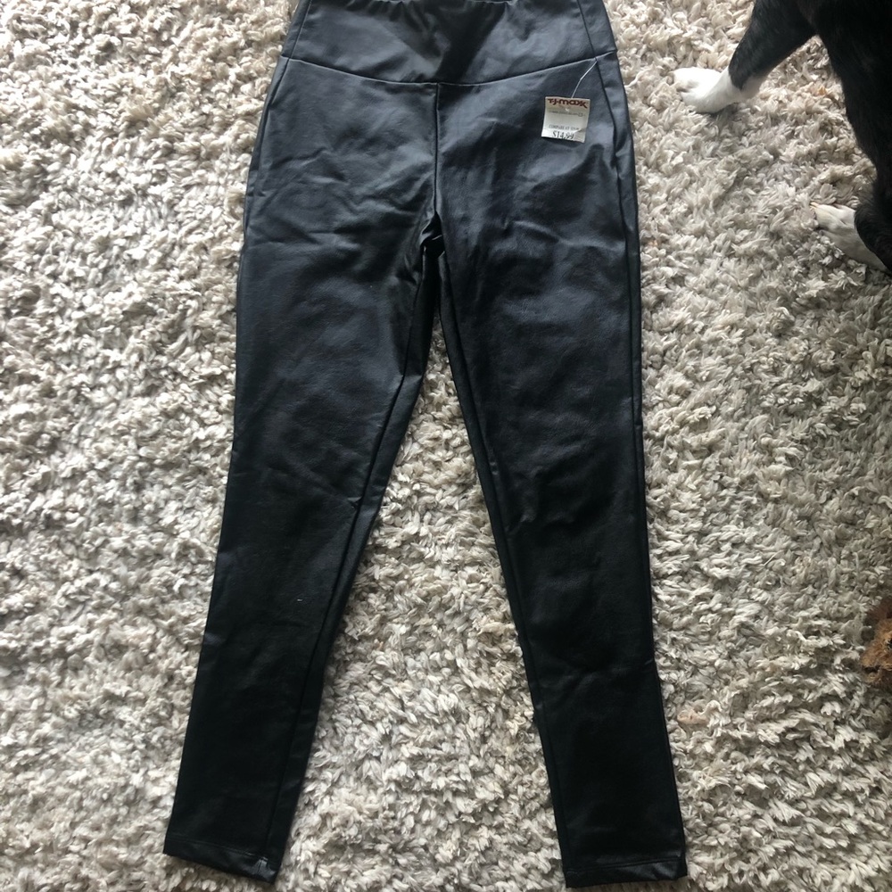 Kendall and Kylie faux leather leggings